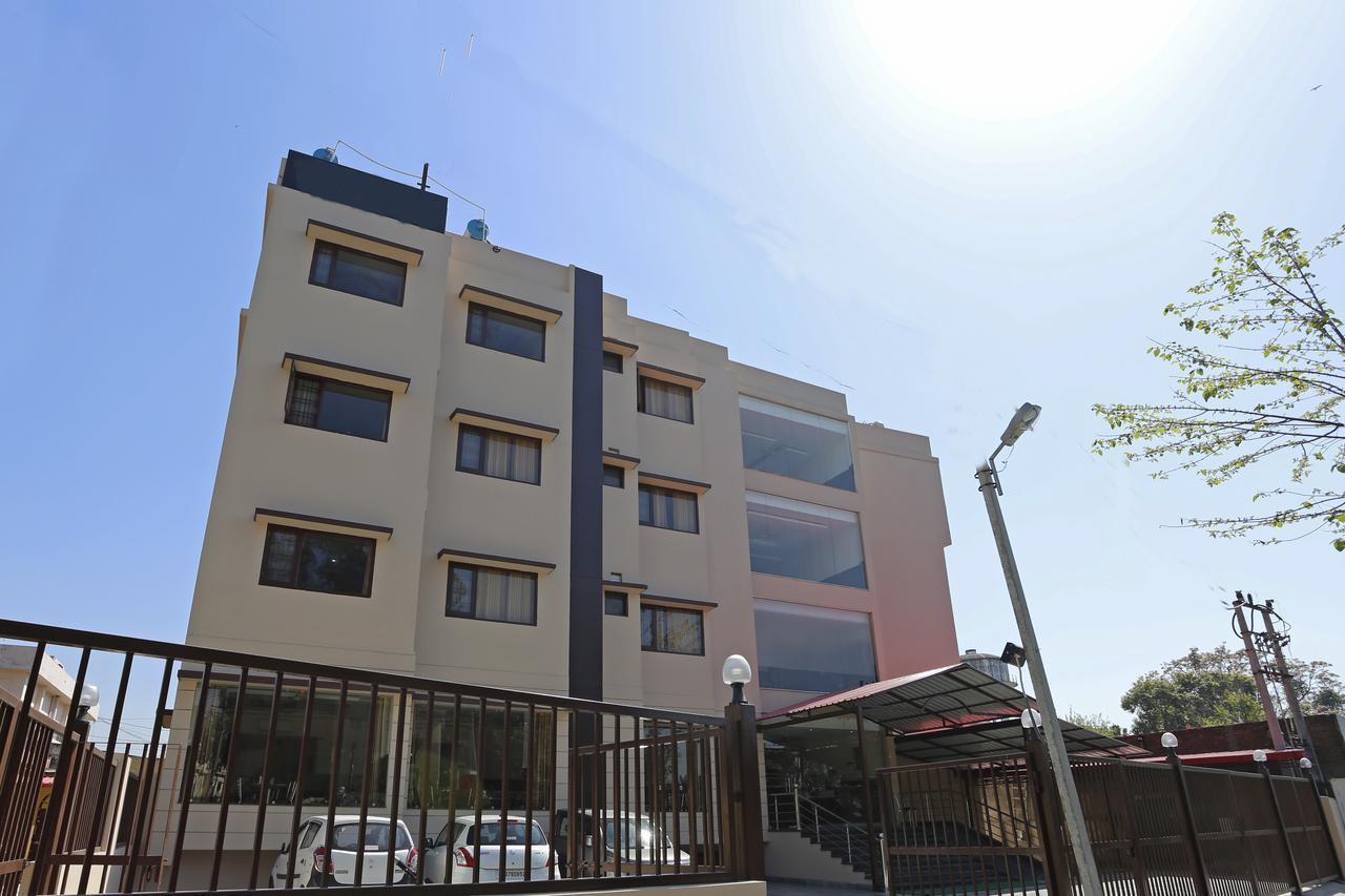 Hotel Vishnu Inn Dehradun Exterior photo