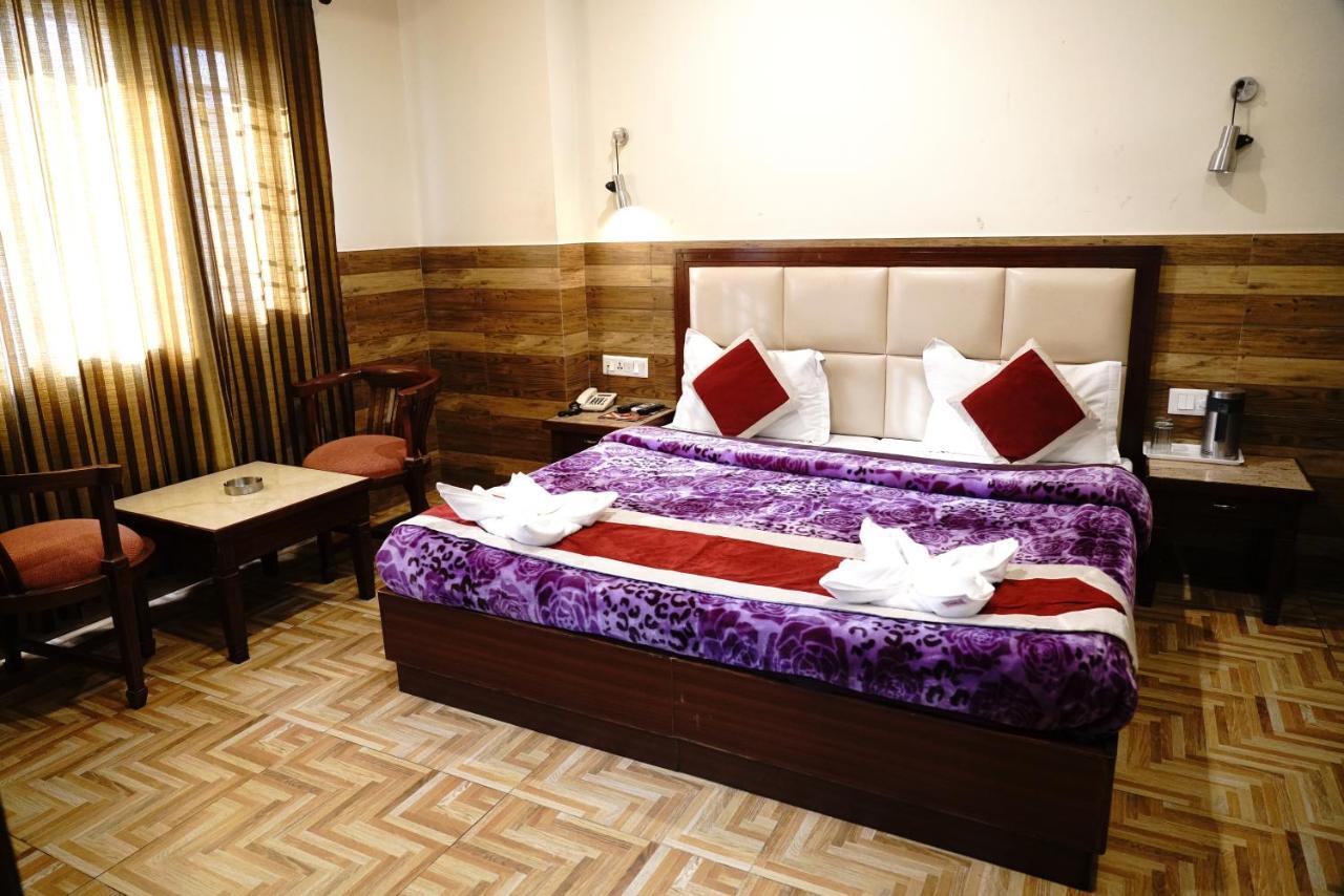 Hotel Vishnu Inn Dehradun Exterior photo
